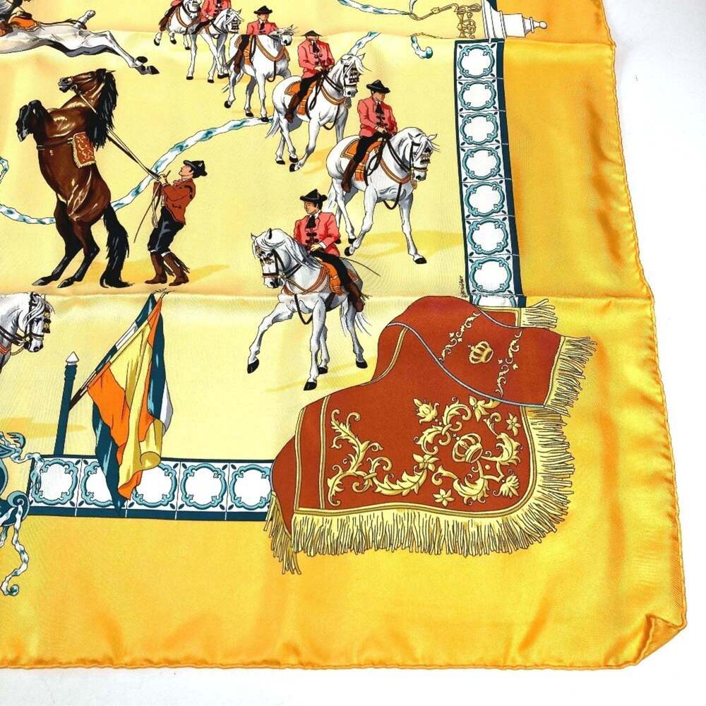 HERMES White Silk Scarf - Picture 6 of 14
